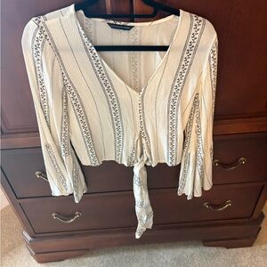 American Eagle Outfitters Cream and Black Tie-Front Blouse